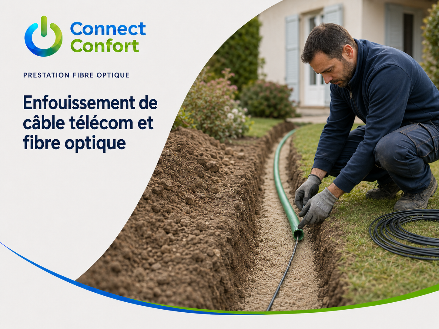 Technicien posant un fourreau de protection dans une tranchée pour un câble télécom et fibre optique.